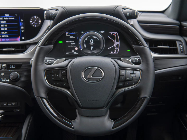 lexus-es-300h-interior